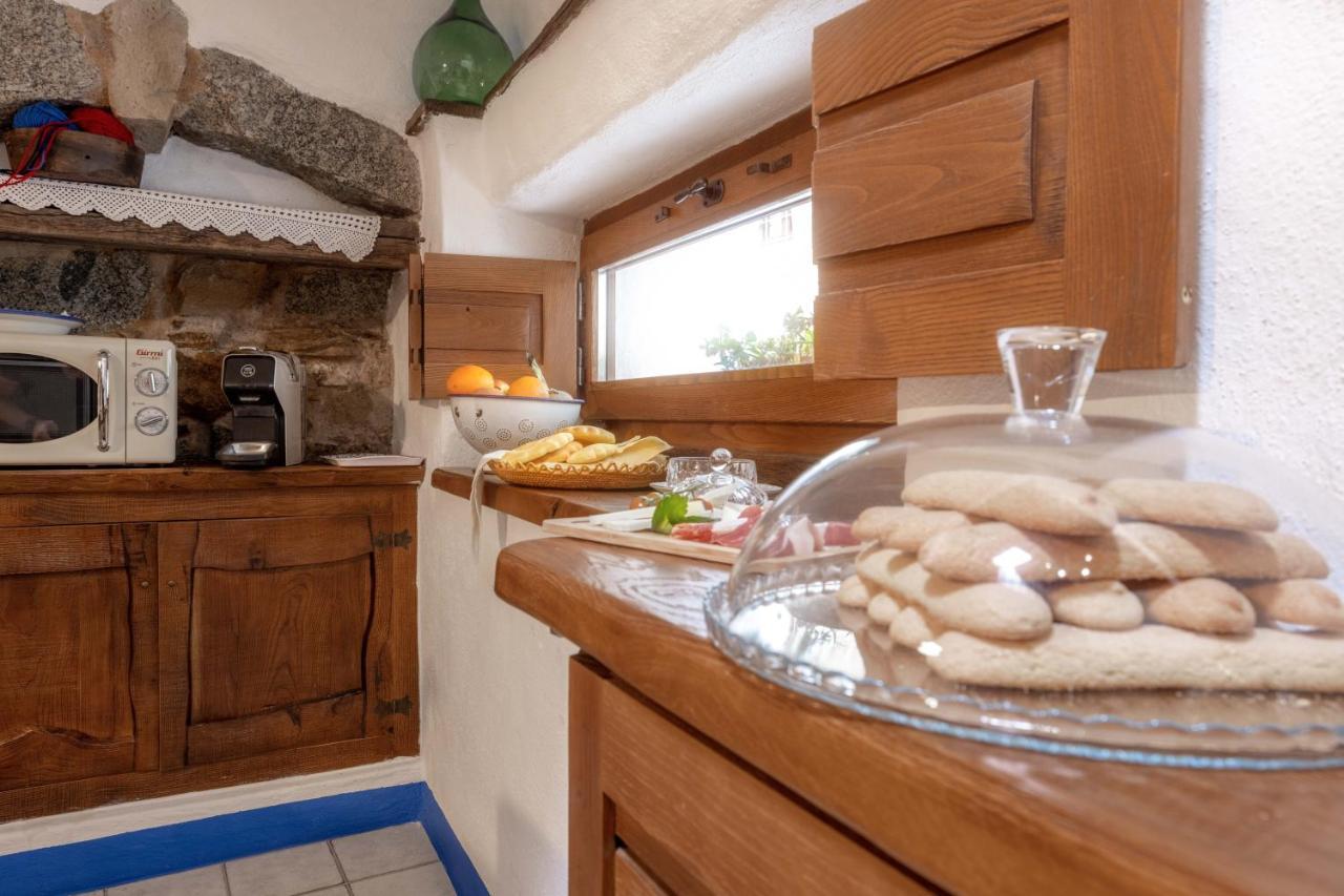 Casa Masini Acomodação com café da manhã Fonni Exterior foto